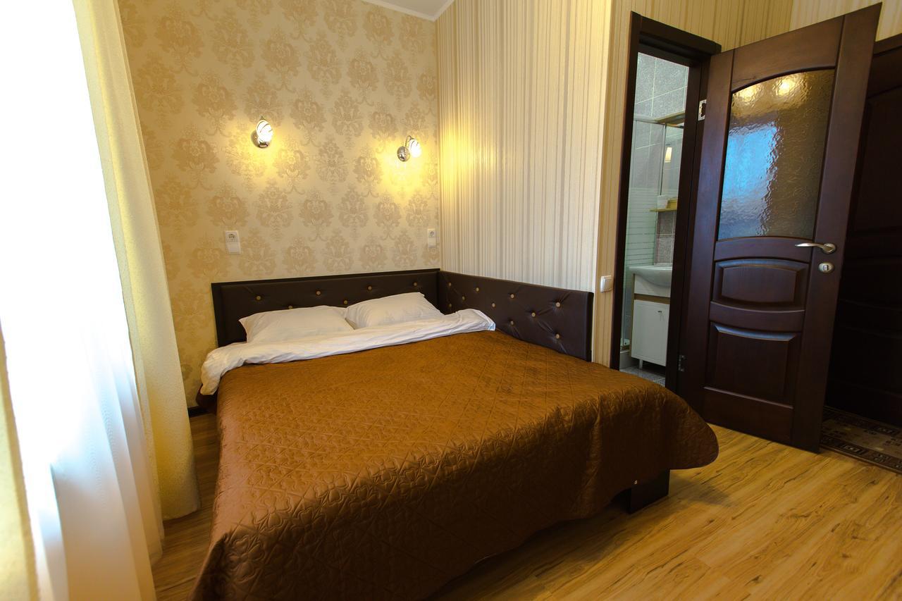 Hotel Hizhina Petropavl Exterior foto